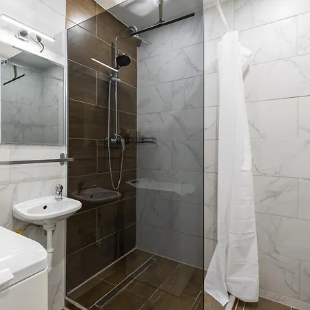 Cozy Nest Trnavska 公寓